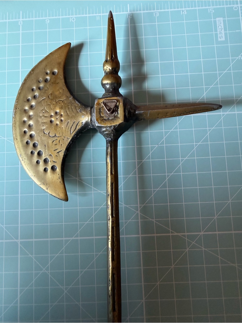 Vintage Antique-Style Decorative Wall Battle Axe in Brass Finish - Picture 3 of 6